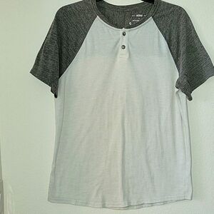 URBAN pipeline Notch Neck Men's Tee Shirt, M, Oatmeal, EUC